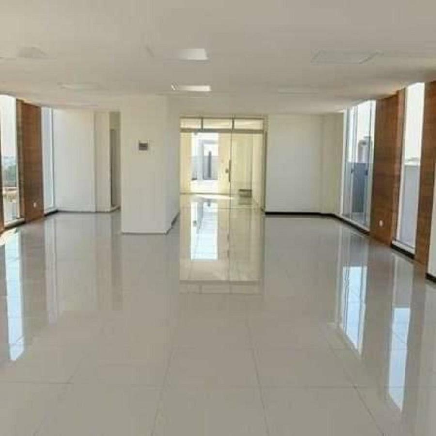 Hermoso Y Unico Apartamento Moderno, En Pleno Centro De Santa Cruz, Con Netflix Wi-Fi De 60 Mb, Estacionamiento Gratis Y Ac En Todos Los Ambientes Santa Cruz de La Sierra Exteriör bild