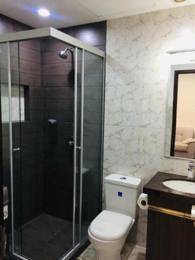 Hermoso Y Unico Apartamento Moderno, En Pleno Centro De Santa Cruz, Con Netflix Wi-Fi De 60 Mb, Estacionamiento Gratis Y Ac En Todos Los Ambientes Santa Cruz de La Sierra Exteriör bild